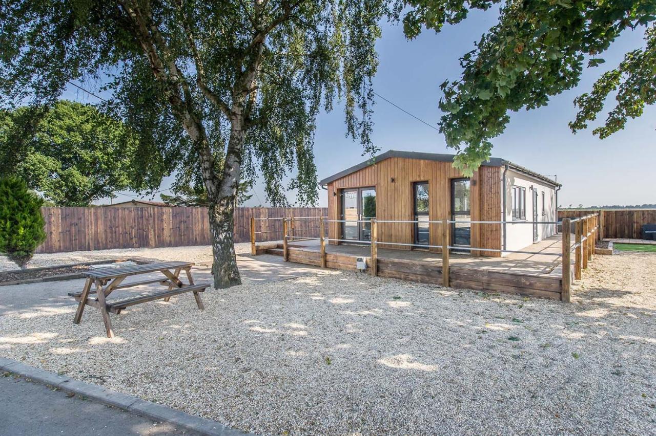 Hideaway By Liv Retreats Hotel Southrey  Exterior photo